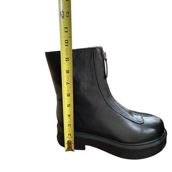 Steve Madden Jones Black Leather Front Zip Platform Ankle Boots Size 8 NWOB - Picture 8 of 11